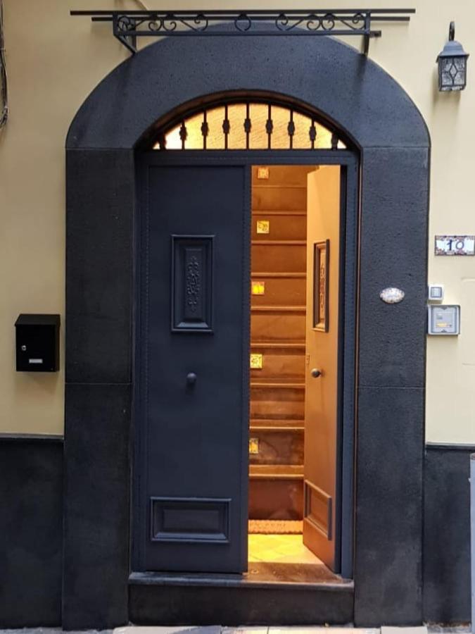 فندق La Casa Di Francesca نابولي المظهر الخارجي الصورة